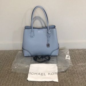 ✨NWT 💯 Genuine Michael Kors Mercer Handbag !💫